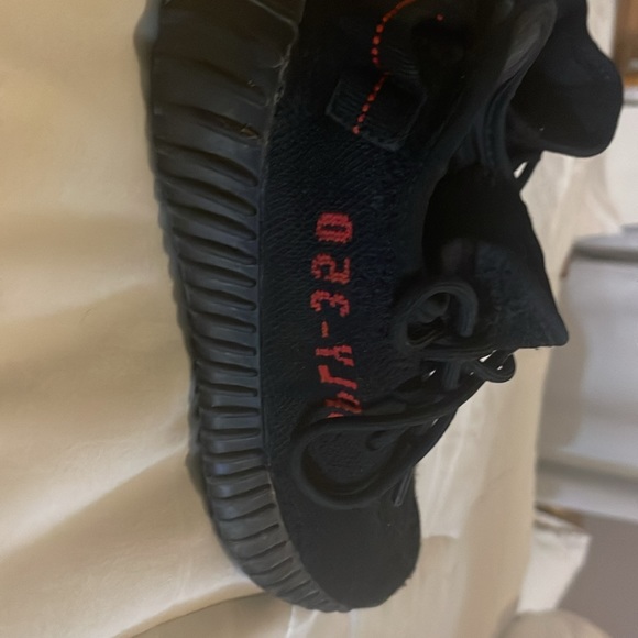 Yeezy 350 breds 2017 - Picture 2 of 7